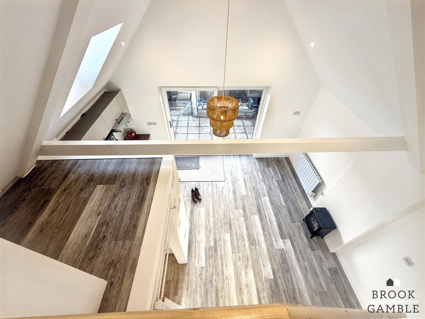 1 Bedroom Apartment. 400 Coast Road in Pevensey,  16